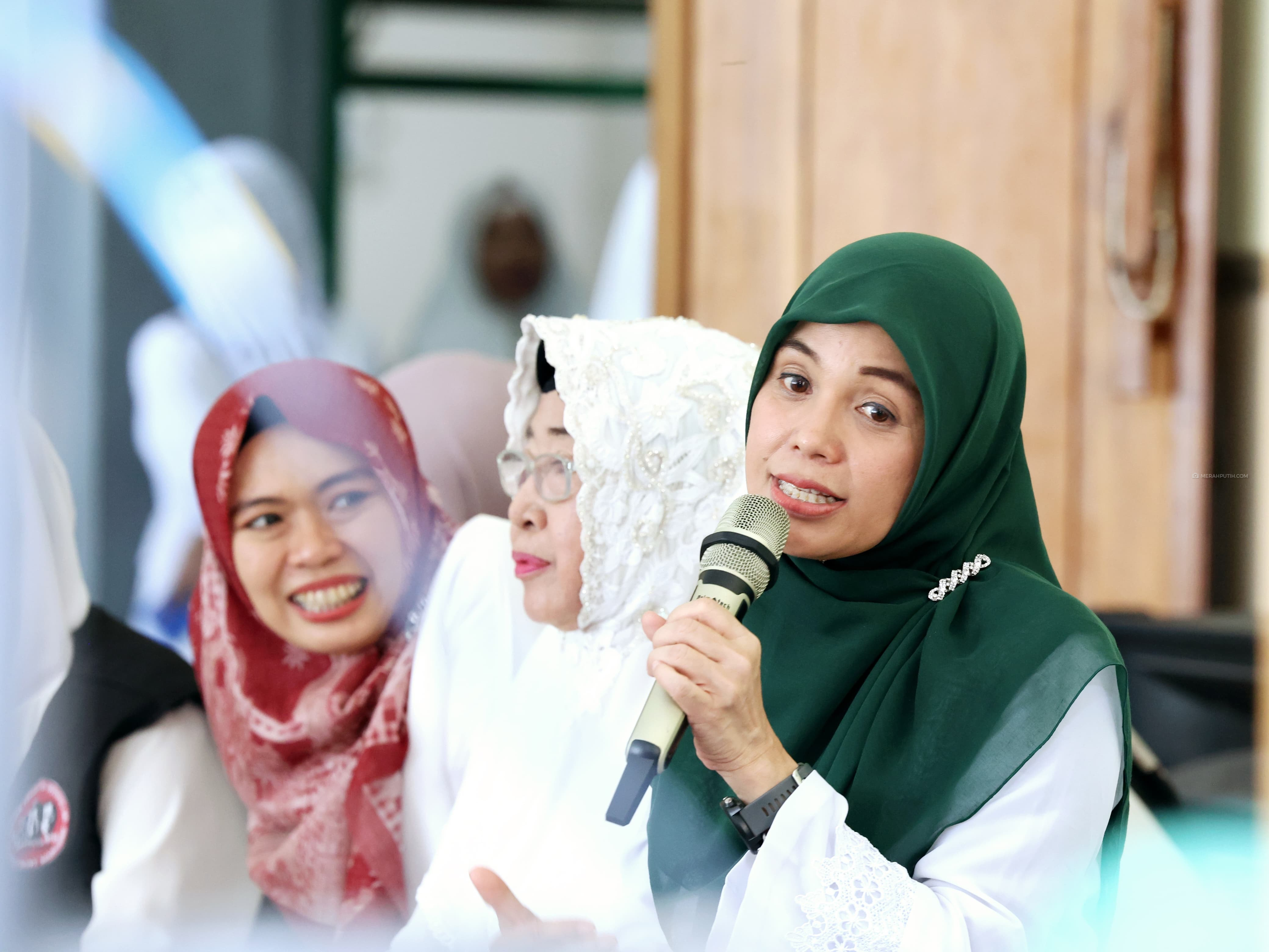 Atikoh Ganjar: Menjadi Ibu Rumah Tangga Adalah Mulia