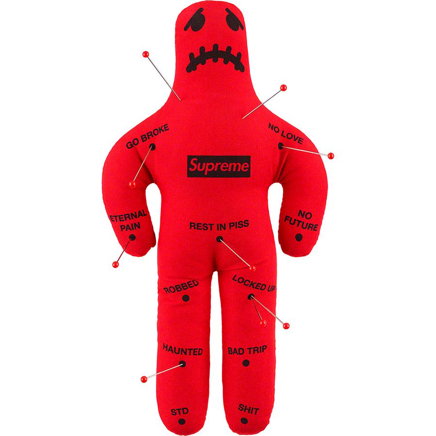 Dari Ponsel Jadul hingga Boneka Santet, Ini Aksesoris Unik Terbaru Supreme