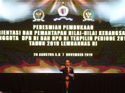 Jokowi Kritik Pembuat UU Bertele-tele Mirip Orde Baru