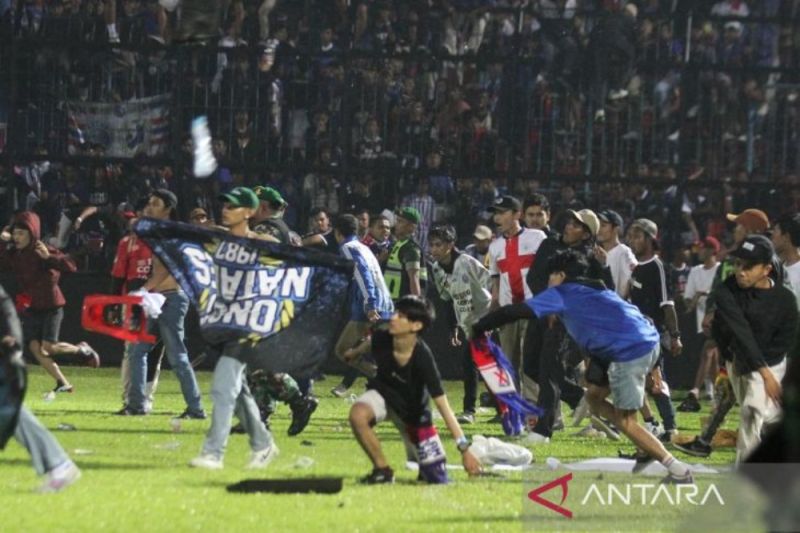 Komnas HAM Sebut Panpel Arema Cetak Tiket Melebihi Kapasitas Stadion