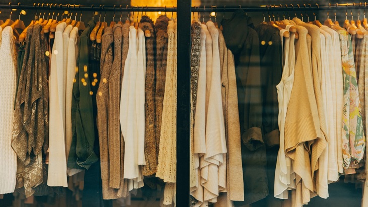 Produk Fashion Ini Hadir di E-Commerce