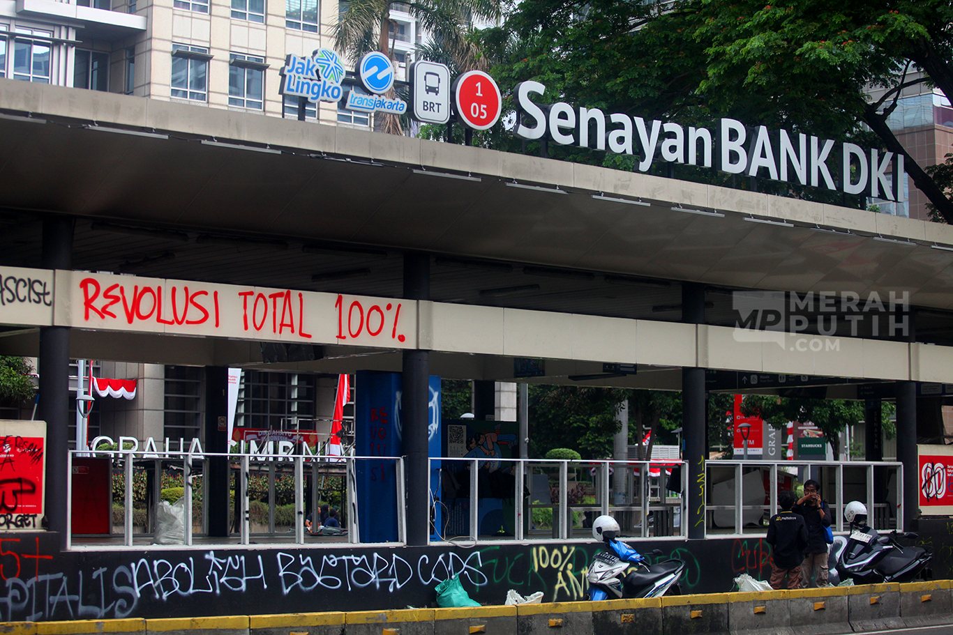 Komisi V DPR Minta Fasilitas Umum yang Rusak Akibat Kerusuhan Segera Diperbaiki