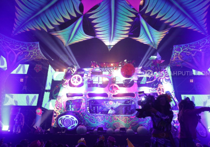 Panggung Spesial Elrow di DWP 2017 buat Party-goers Tercengang 