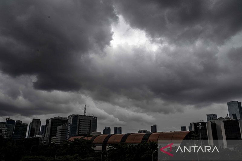 Jakarta Diprediksi Hujan Malam Hari Ini