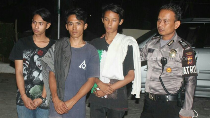 Bawa Kabur dan Setubuhi Siswi SMK, Tiga Remaja Nyaris Dihakimi Massa