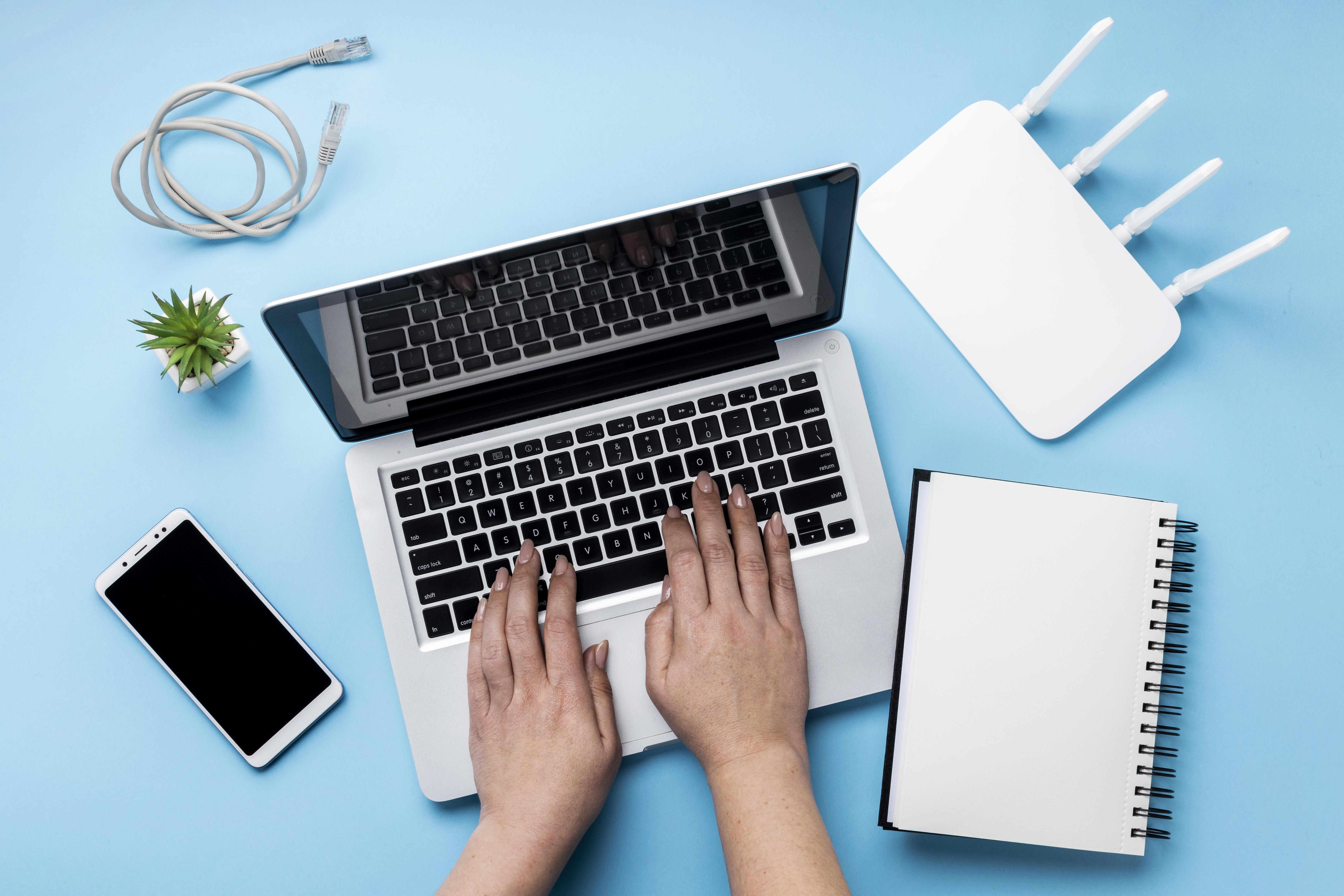 70% Lebih Sekolah dan Puskesmas di Indonesia Belum Punya Akses Internet