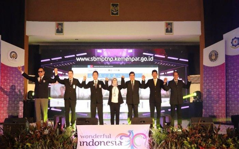 Berminat Masuk Perguruan Tinggi Negeri Pariwisata? Cek Website Ini