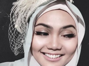 Rina Nose Buka Hijab, Rapuh?