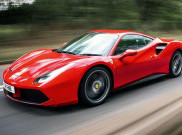 Antar Anak Sekolah dengan Ferrari, Pria ini Diprotes Keras Wali Murid Lain