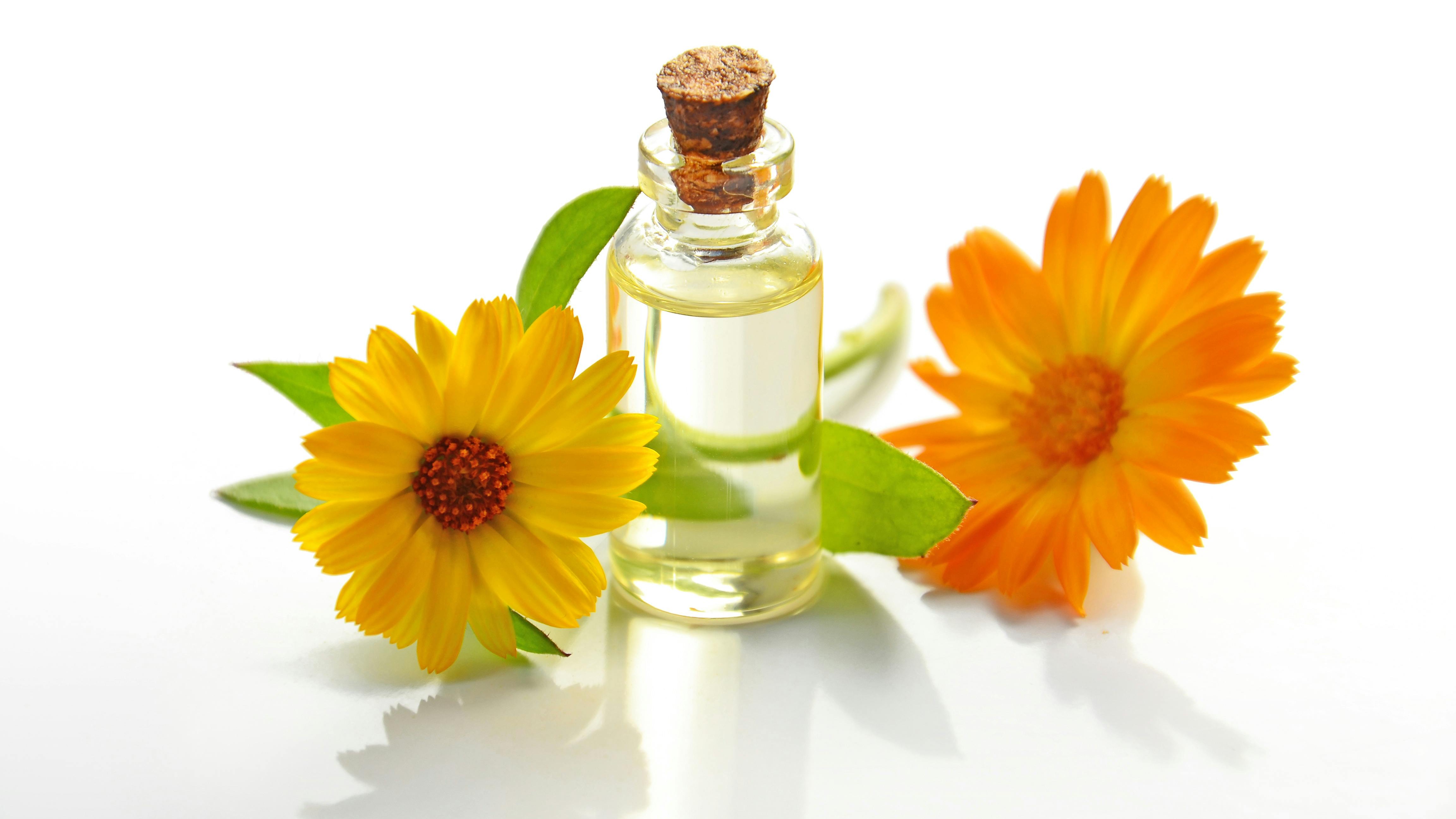 Kulit Iritasi Karena Kering? Gunakan 7 Minyak Alami Sebagai Moisturizer