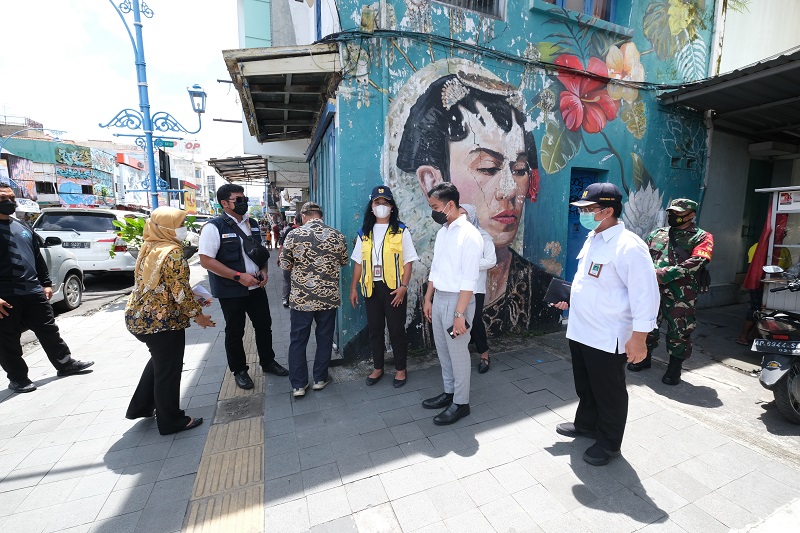 Gaet Wisatawan, Gibran Ingin Kawasan Gatsu dan Ngarsopuro Seperti Malioboro
