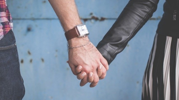 Sama-Sama Jahil, Hubungan Zodiak Ini Seru Banget