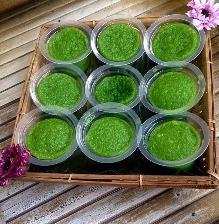 Kue srikaya asli gunakan pandan dan daun suji. (Foto: instagram.com/dapuromahmiya.id)