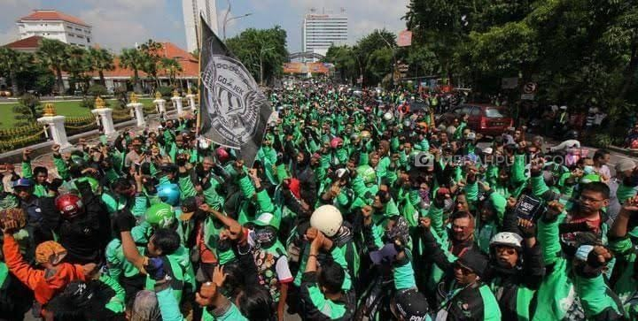 Besok, Ribuan Driver Ojol Geruduk Gedung Grahadi Surabaya