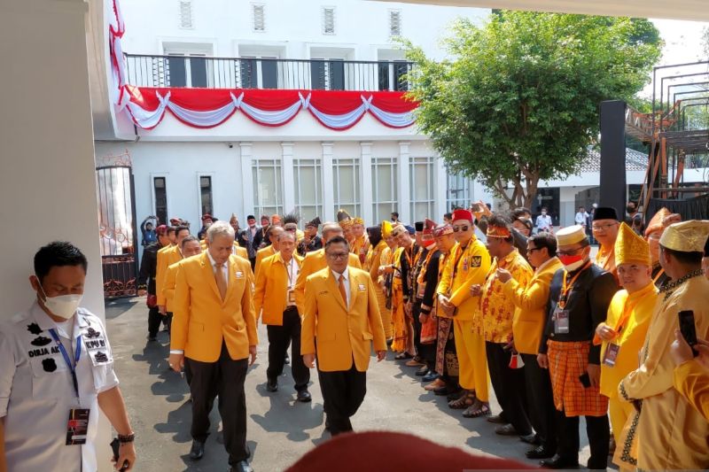 OSO Pimpin Langsung Pendaftaran Partai Hanura ke KPU