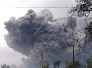 Semburkan Awan Panas 4,5 Kilometer, Status Gunung Semeru Dievaluasi