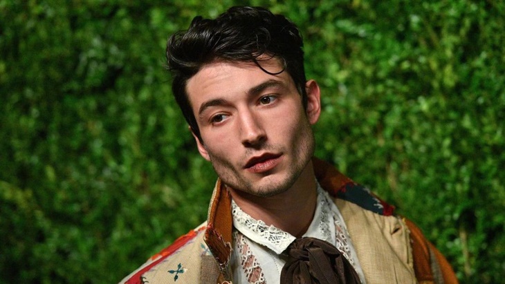 Ezra Miller Ditangkap Karena Kasus Pencurian