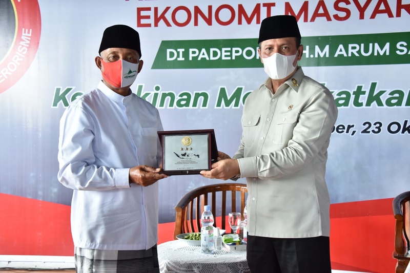 Radikalisme Terjadi Karena Warga Tidak Sejahtera
