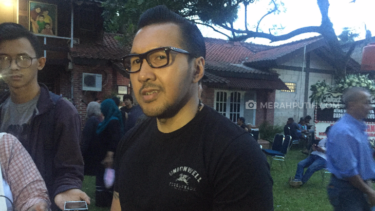 Di Tengah Aksi Rusuh, David Naif Posting Gambar Menyejukkan Jokowi dan Prabowo