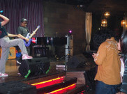 Jelusick Sukses Gelar Listening Party secara Hybrid