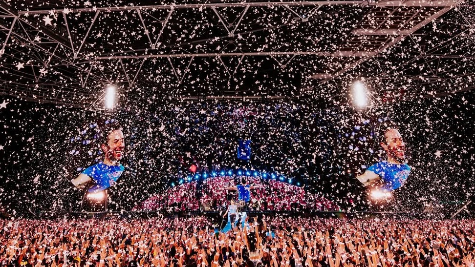 Viral lagi, ini nih Lirik Lagu 'Sparks' dari Coldplay