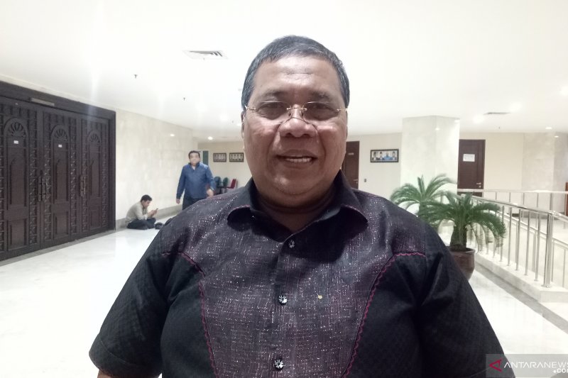 Wakil ketua komisi E DPRD DKI Jakarta Ramly Muhammad usai ditemui dalam rapat anggaran di DPRD DKI Jakarta, Selasa (13/8/2019). (Antara/Livia Kristianti)	