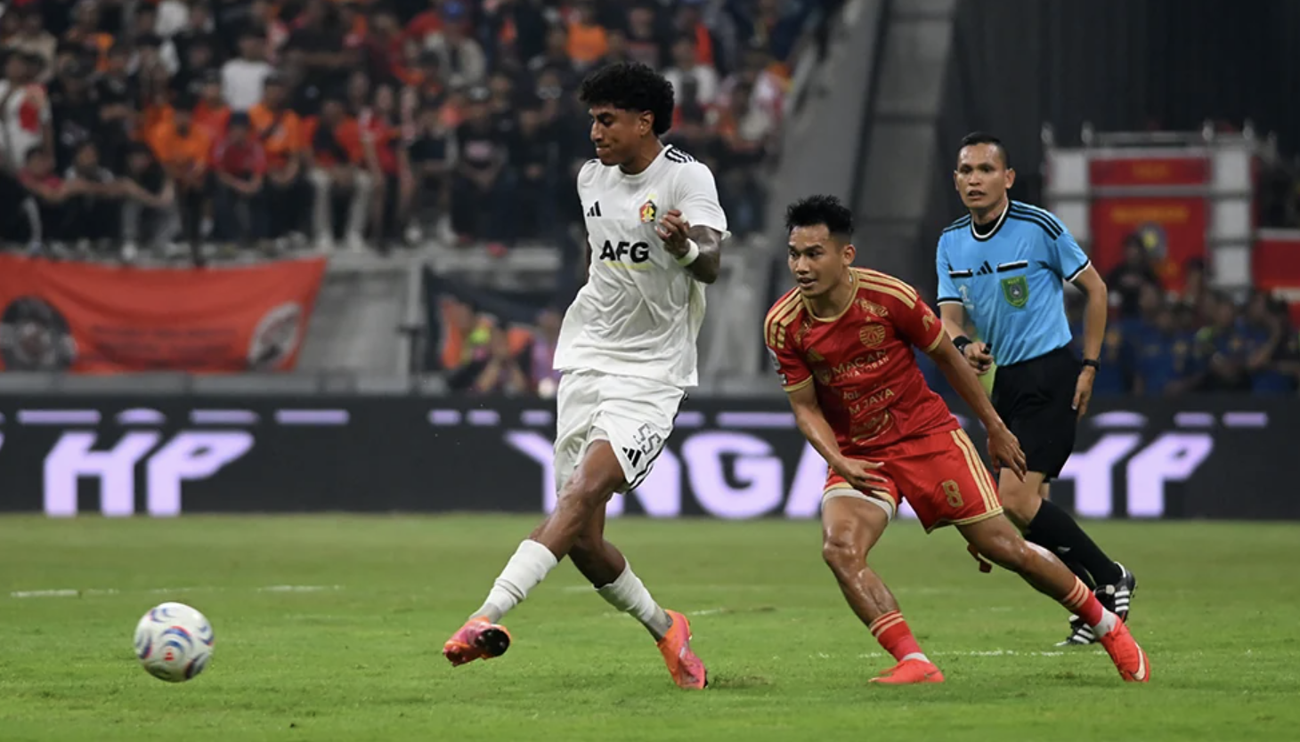 Malam yang Buruk bagi Marcelo Djalo, Sepatu Jebol karena Kualitas Buruk Rumput JIS, Persik Juga Menelan Pil Pahit