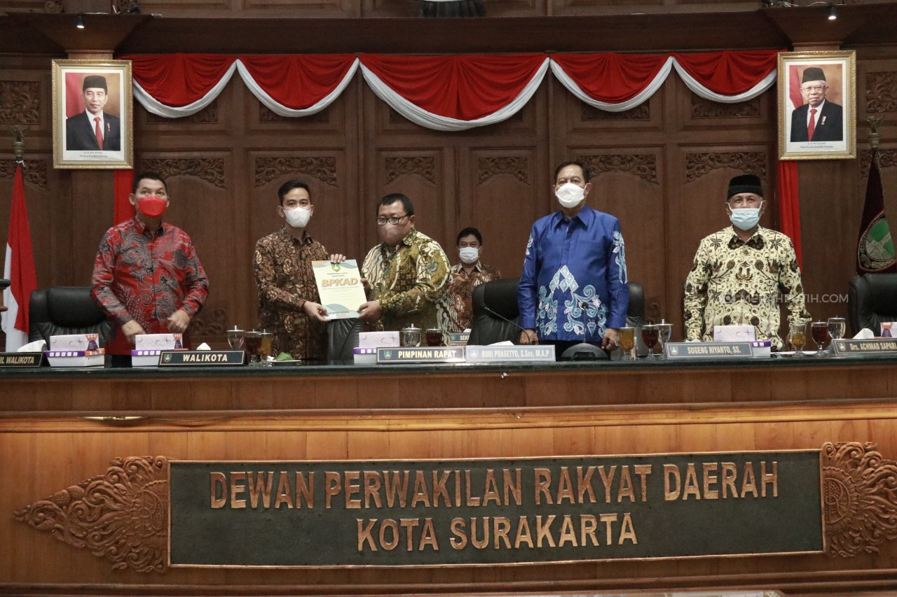 Gibran Siap Salurkan BLT BBM, Totalnya Capai Rp 14 Miliar