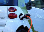 Berapa Lama Daya Baterai Mobil Elektrik?