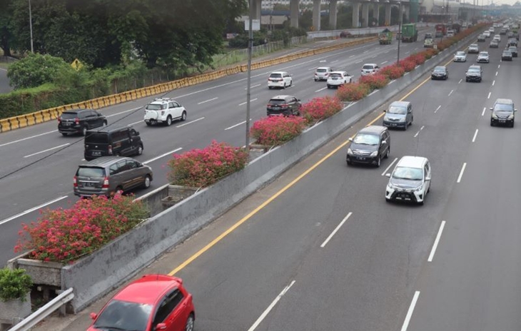 Pelonggaran PPKM Picu Peningkatan Mobilitas Kendaraan di Jakarta