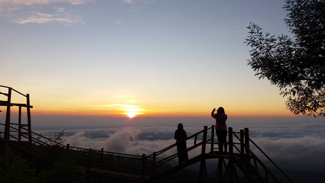 Kamu bisa membangun tenda di sana (Sumber: Instagram/aningputri88)
