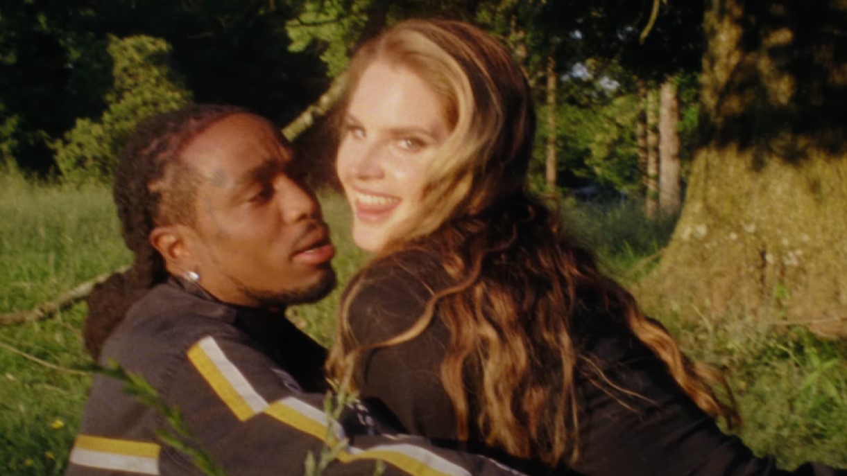 Lana Del Rey dan Quavo Berpelukan di Video Musik 'Tough'