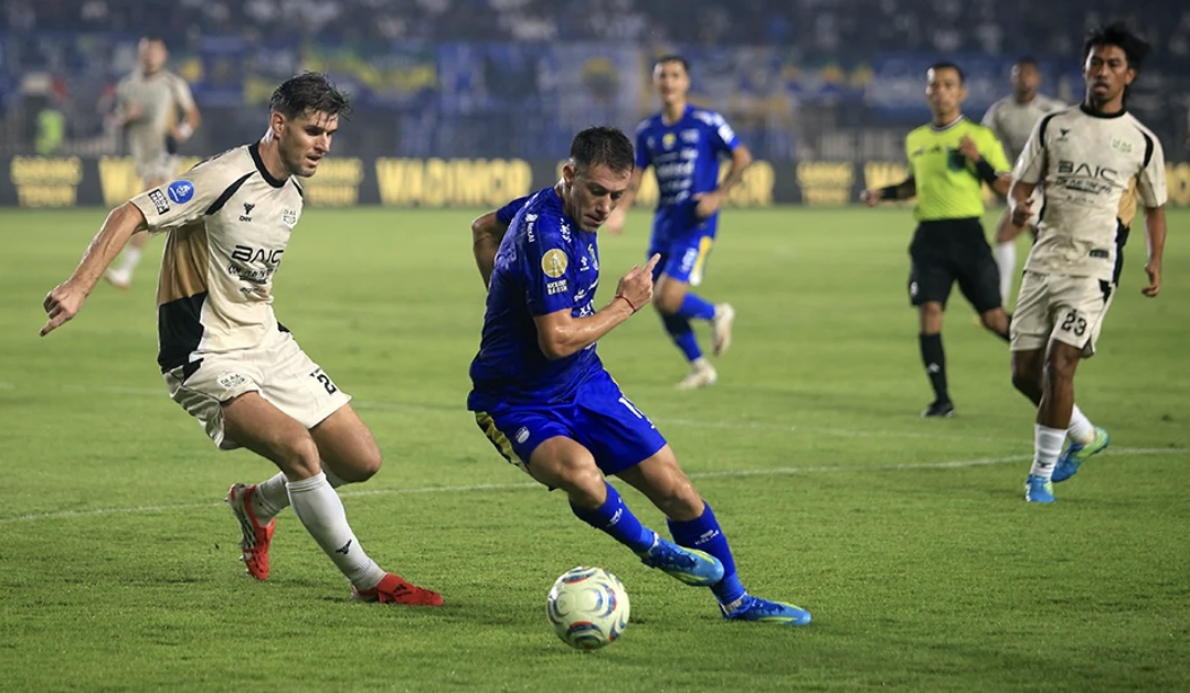 Dewa United Tidak Mampu Jaga Keunggulan Melawan Persib, Osmar Loss Kecewa Berat, Soroti Sisi Emosional