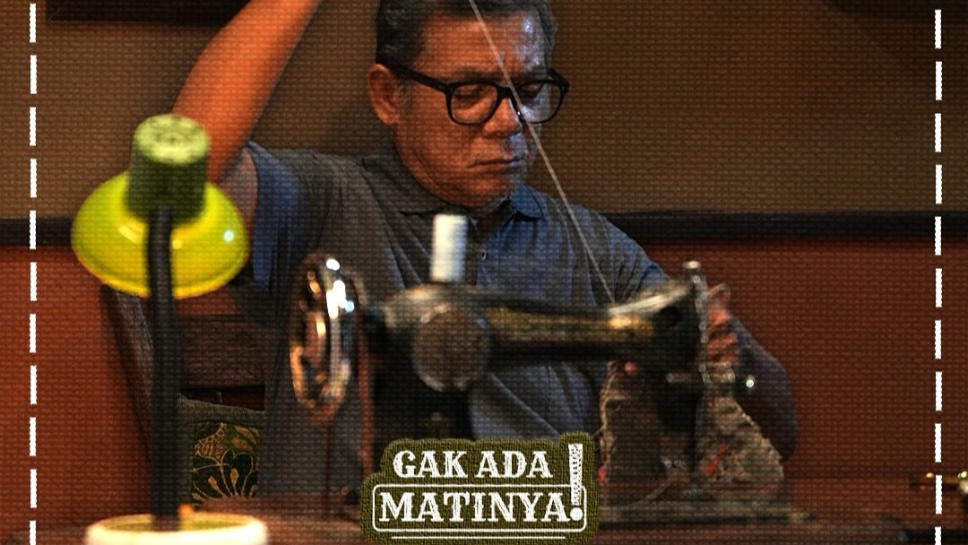 Oki Rengga Hadapi Dilema Aneh di Film 'Gak Ada Matinya', Ayah yang Sudah Meninggal Tiba-tiba Hidup Lagi