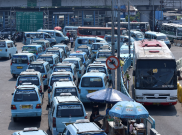 Usai Teror Bom, Terminal Kampung Melayu Kembali Normal