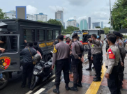 Demo Tak Pakai Masker dan Jaga Jarak, Aksi Pemuda Papua di DPR Dibubarkan Polisi