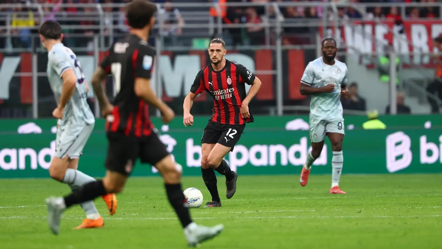 Adrien Rabiot Buka Suara soal Masa Depannya di AC Milan, Tunda Bahas dengan Ruben Amorim