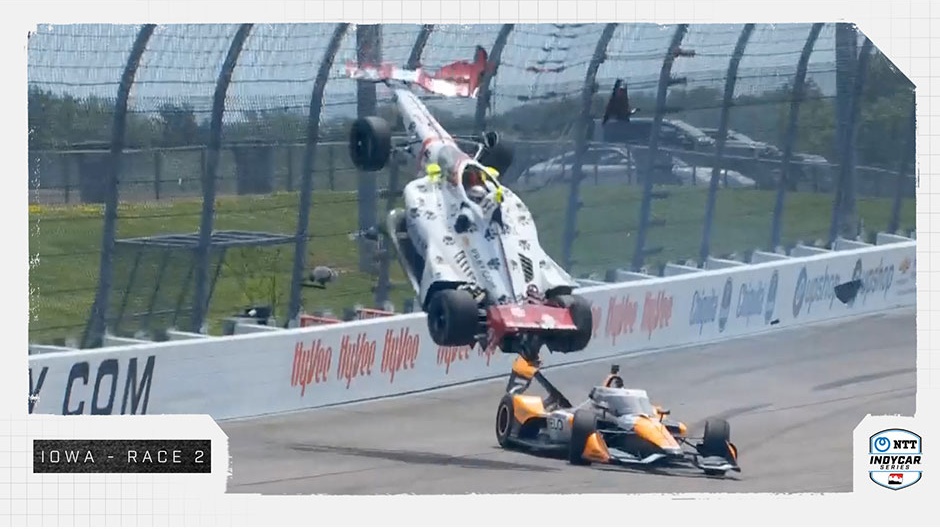 Pembalap IndyCar Sting Ray Robb Kembali ke Trek setelah Alami Kecelakaan 109 G