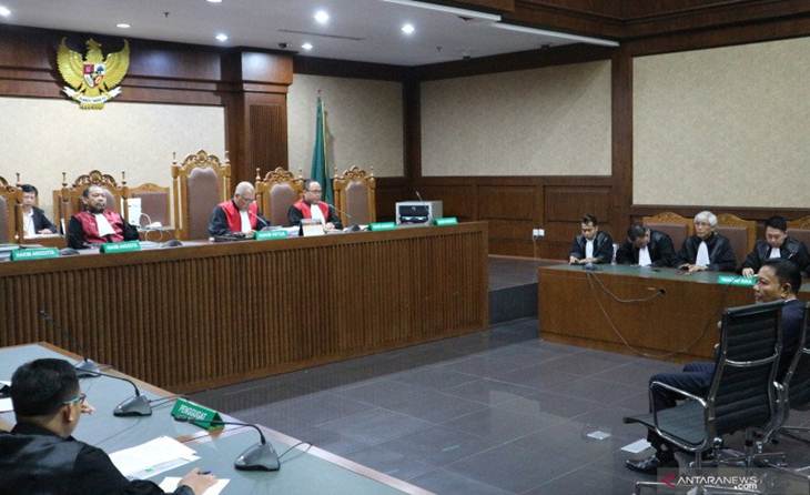 Suasana sidang eks legislator PDIP Nyoman Dhamantra