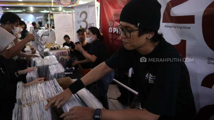 Keseruan Hari Pertama Record Store Day Indonesia Chapter Jakarta