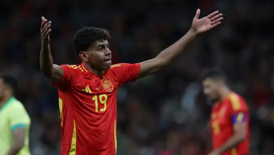 Lamine Yamal: Winger Muda Barcelona yang Bersinar di Euro 2024