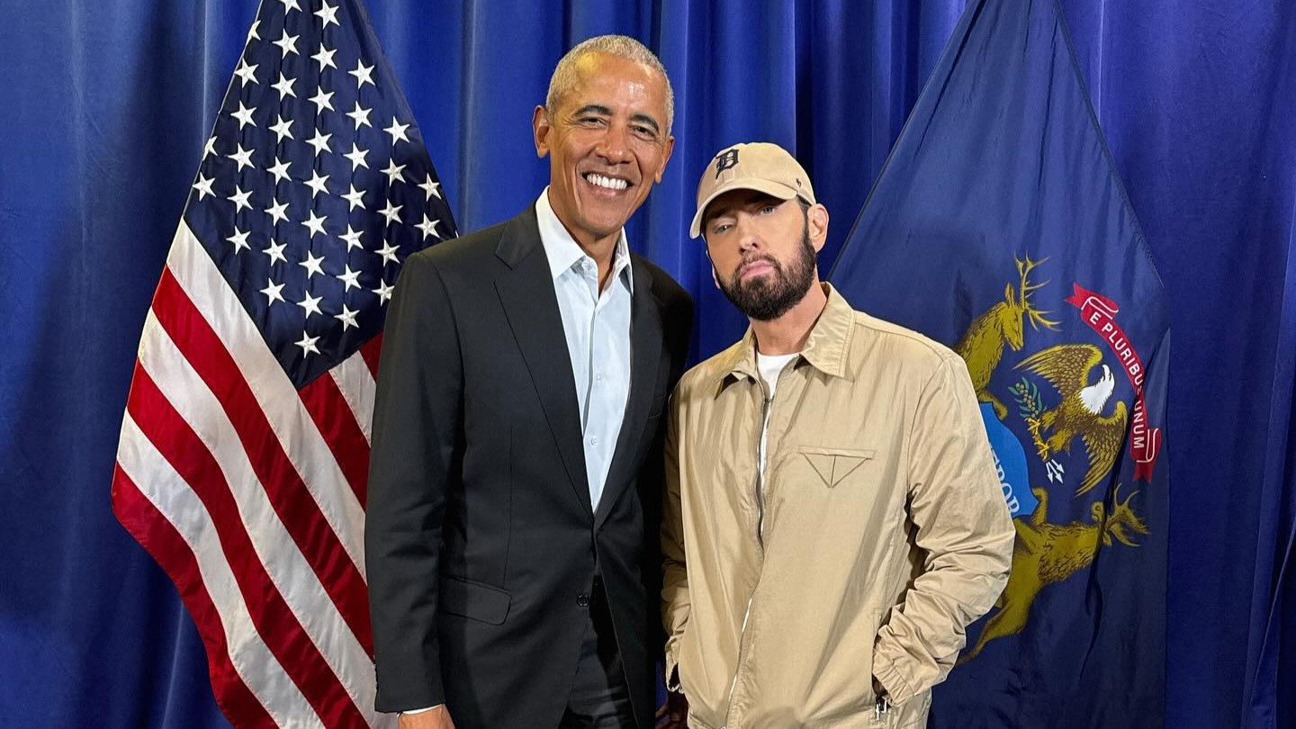 Barack Obama dan Eminem Guncang Acara Kampanye Kamala Harris