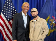 Barack Obama dan Eminem Guncang Acara Kampanye Kamala Harris