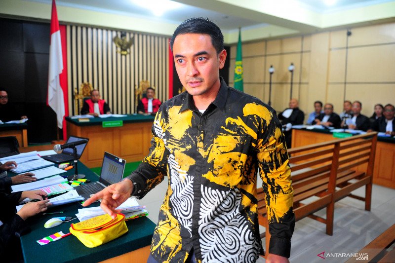 Bekas Gubernur Jambi Zumi Zola Ajukan Peninjauan Kembali