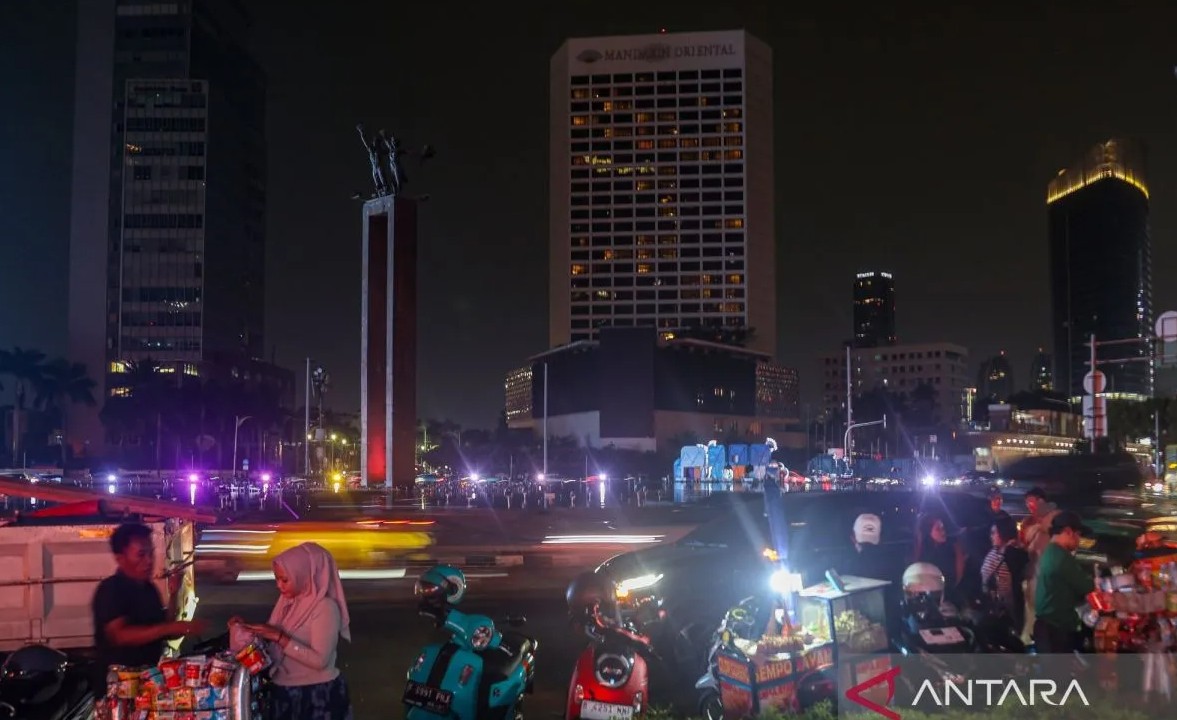 Hari Ozon Sedunia, Pemadaman Lampu 1 Jam di Jakarta Kurangi Emisi Karbon 74,23 Ton