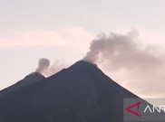 Gunung Karangetang Luncurkan Lava Pijar dan Bunyi Gemuruh