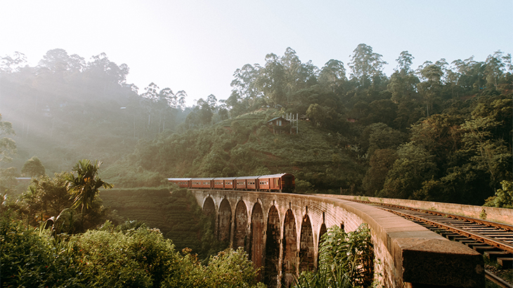 Jalur Kereta Api Terindah Asia di Sri Lanka