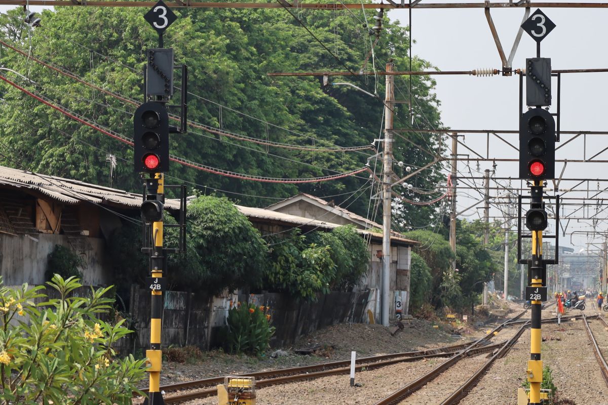 Pencurian Kabel Prasarana KA Ganggu Sistem Keselamatan 