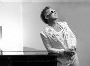 Album Baru Robbie Williams Gandeng Gitaris Black Sabbath Tony Iommi