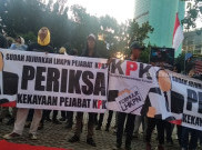   Massa Desak Wadah Pegawai KPK Hentikan Intervensi Terhadap Revisi UU KPK